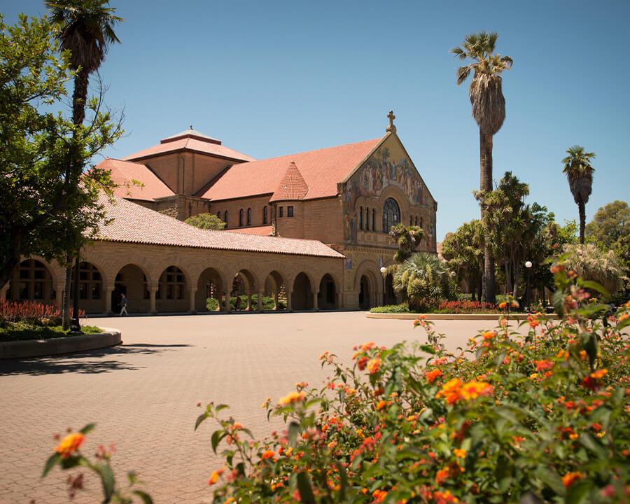 Reuse and redevelop main quad