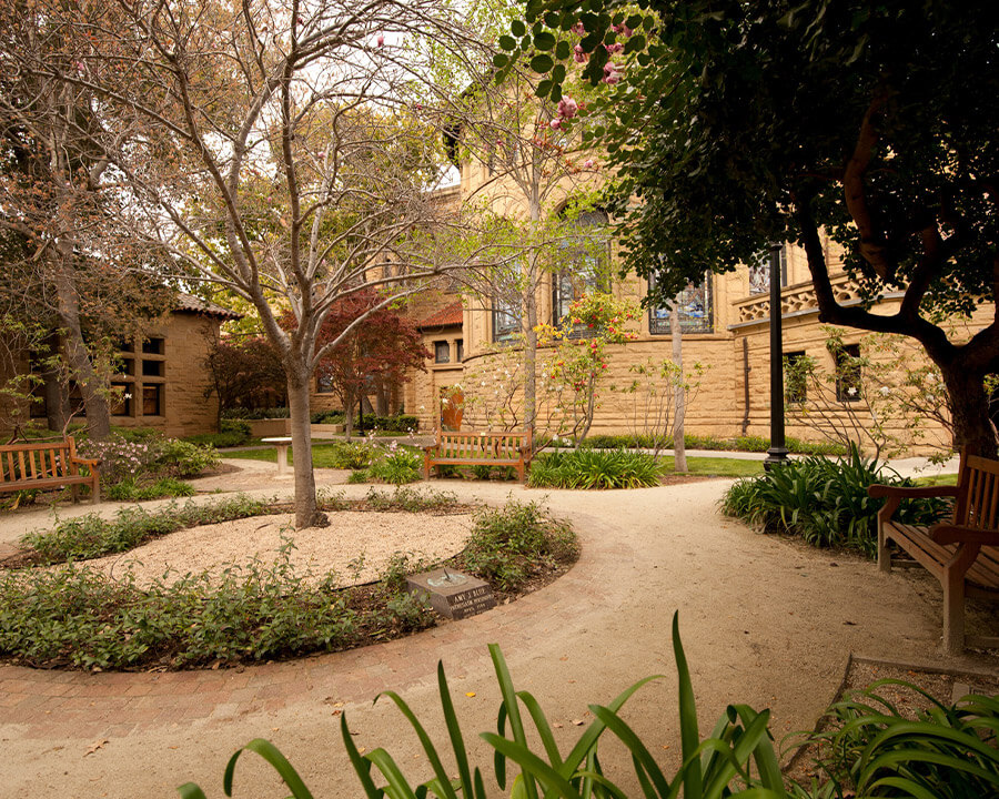 Garden behind memorial church